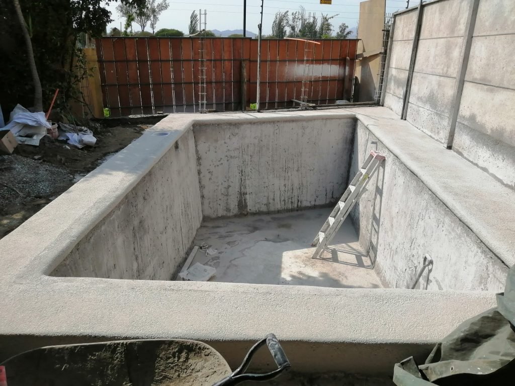 Construcción Piscina Peñalolén