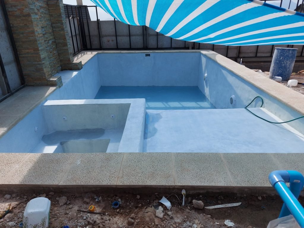 Construcci&oacute;n Piscina en La Florida