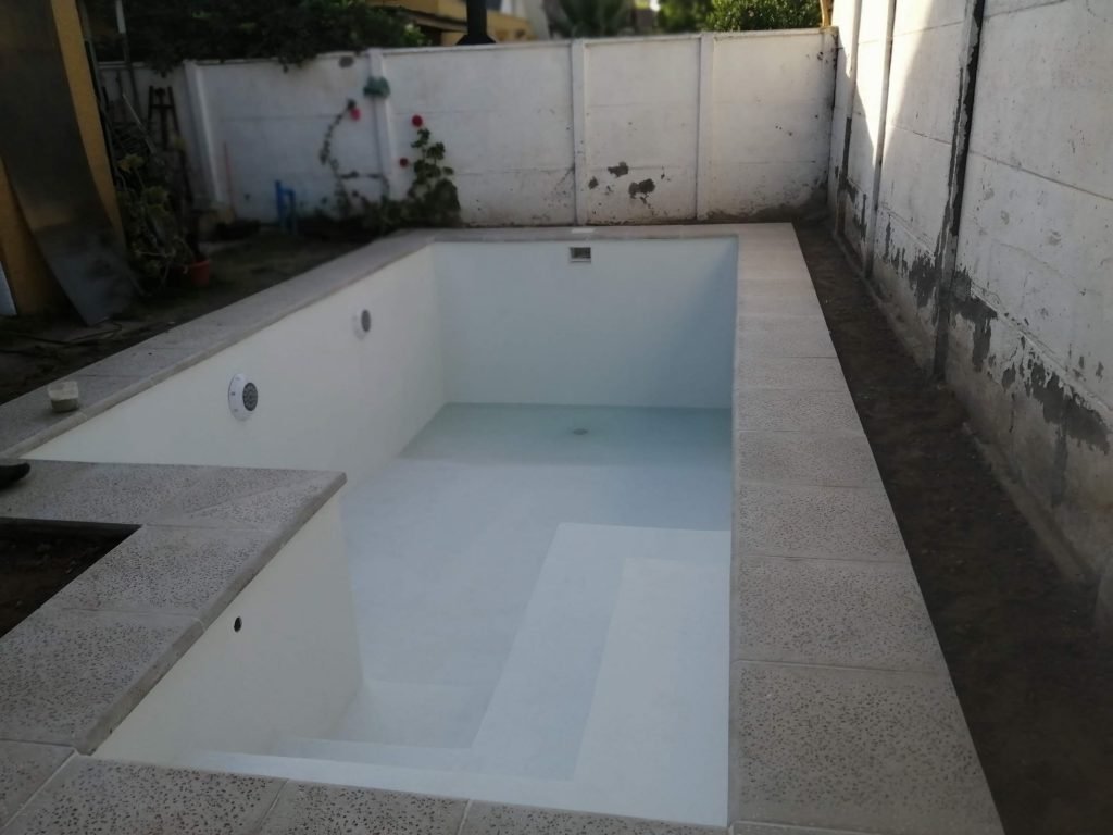 Construcci&oacute;n Piscina en Providencia